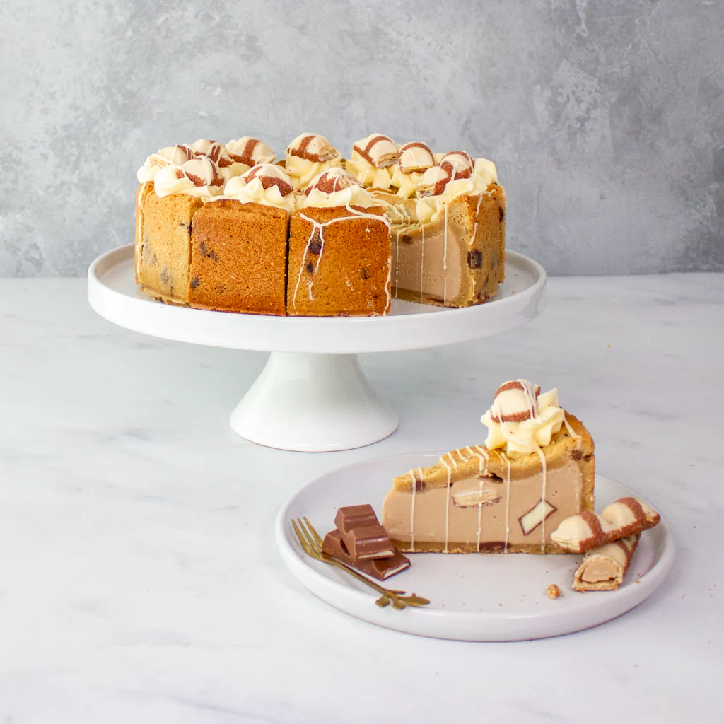 PRE-ORDER - Full Cookie Pie Slice with Kinder Bueno White - 12 Slices - Image 5