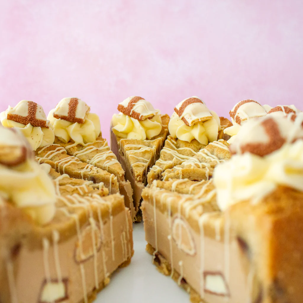 PRE-ORDER - Full Cookie Pie Slice with Kinder Bueno White - 12 Slices - Image 7
