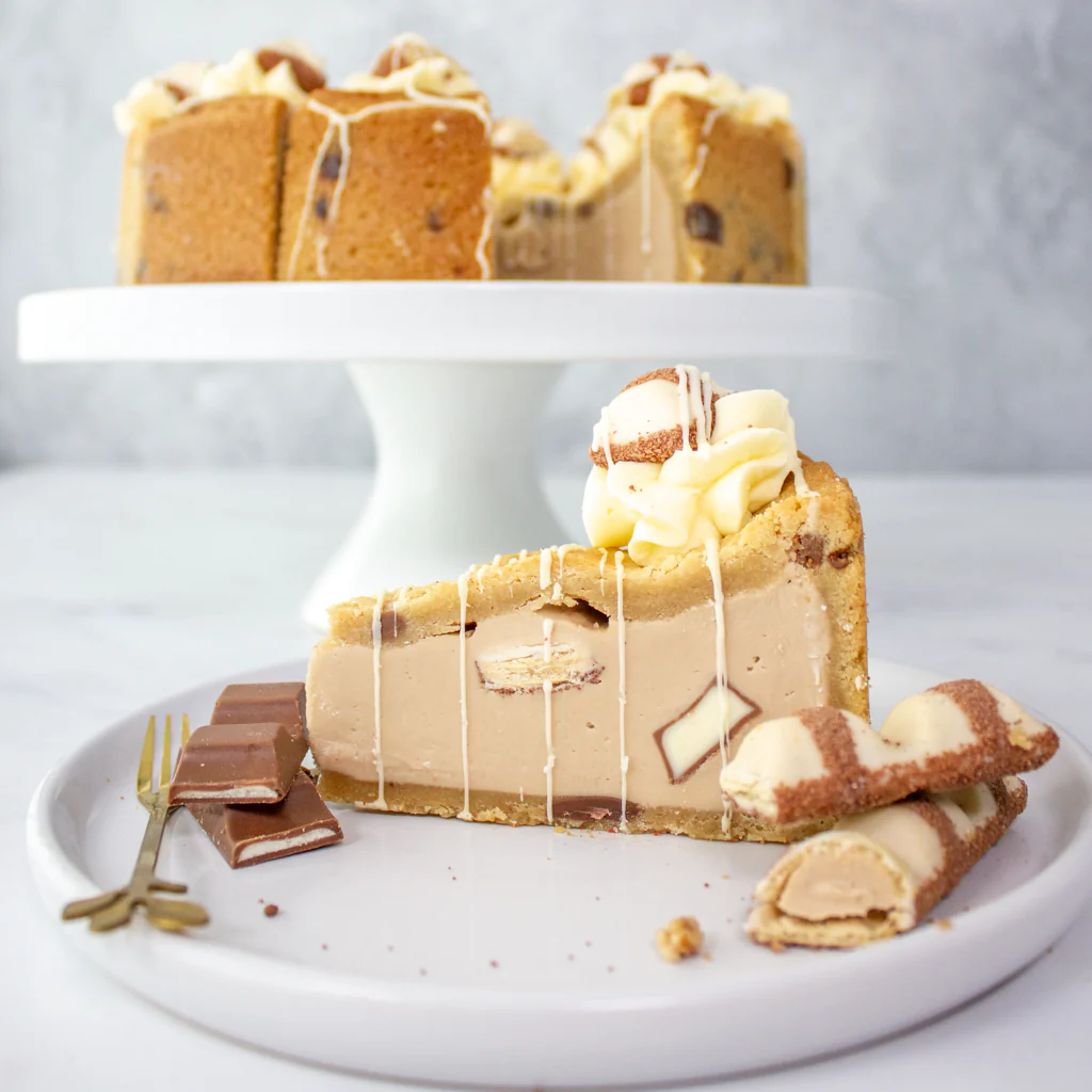PRE-ORDER - Full Cookie Pie Slice with Kinder Bueno White - 12 Slices - Image 9