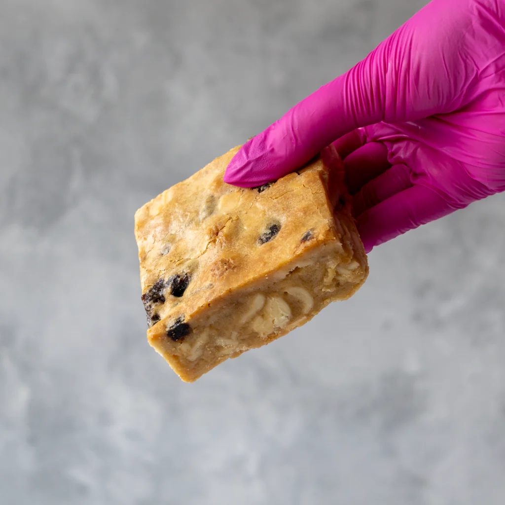 Sticky Toffee Blondie Slab - Image 4